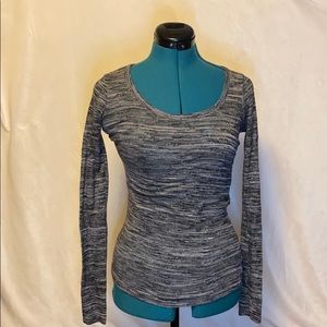 Gray long sleeve shirt